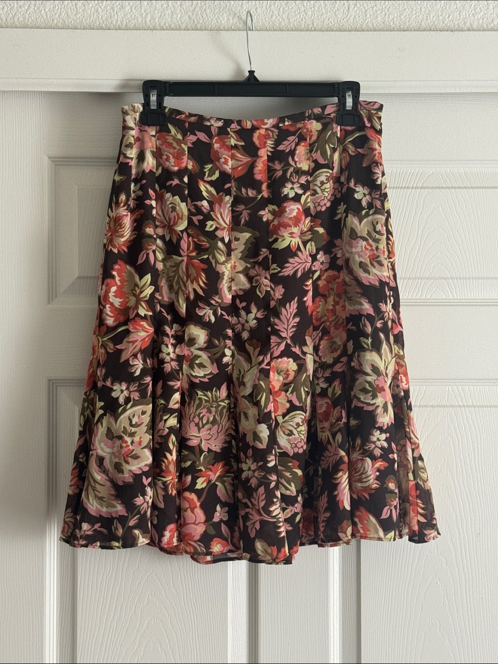 LOFT Pleated Skirt